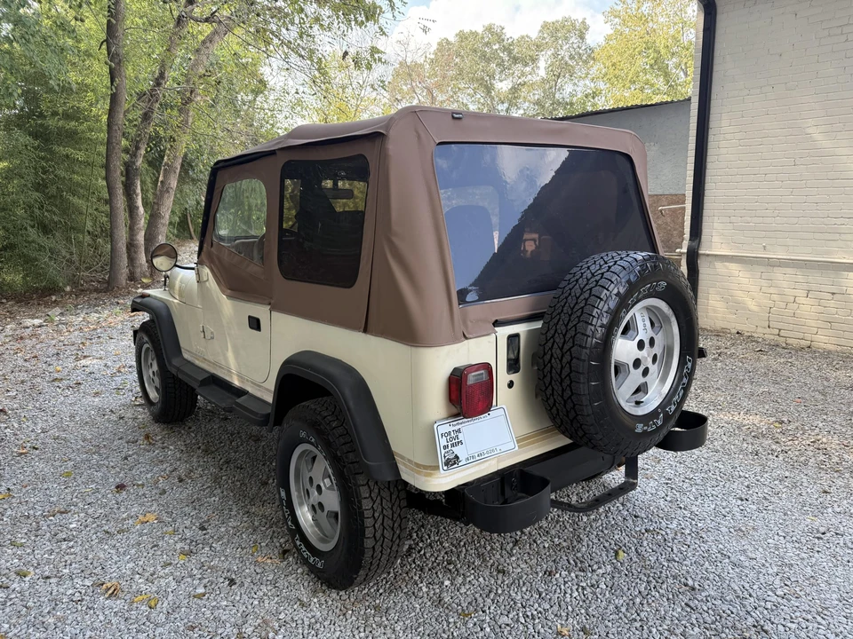 1987 Jeep YJ Wrangler - Image 5 of 31