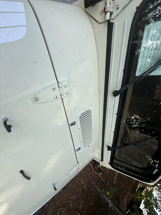 1987 Jeep YJ Wrangler - Image 23 of 31