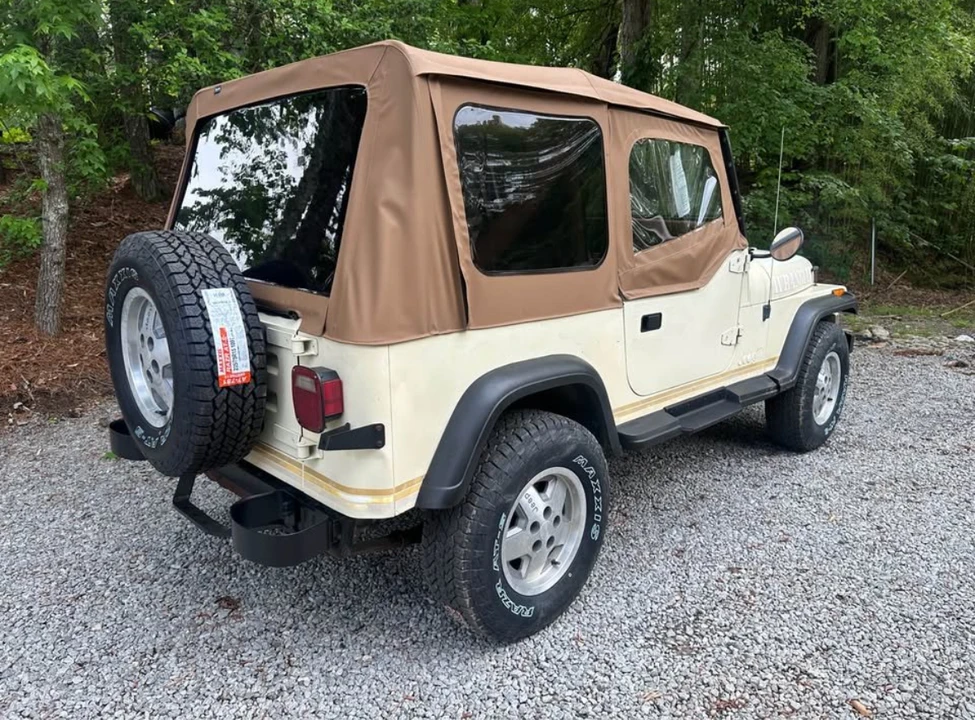 1987 Jeep YJ Wrangler - Image 9 of 31