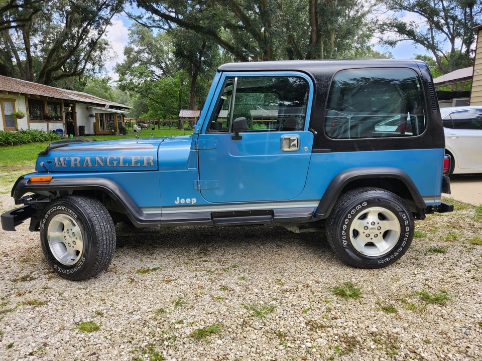 1987 Jeep YJ Wrangler - Image 9 of 16