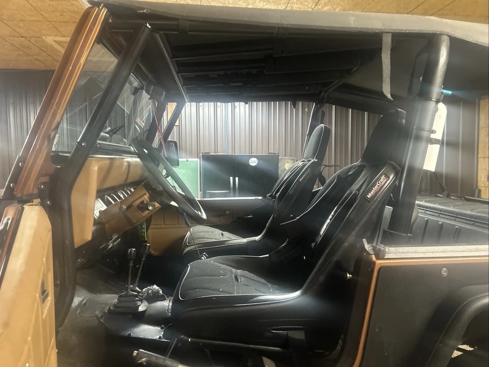 1987 Jeep YJ Wrangler - Image 17 of 21
