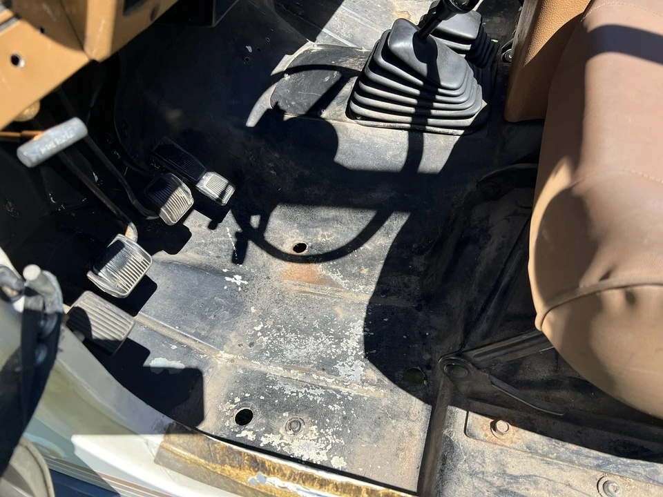 1987 Jeep YJ Wrangler - Image 23 of 29