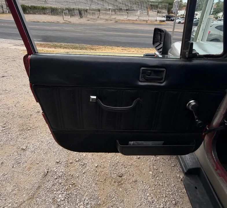 1987 Jeep YJ Wrangler - Image 8 of 13