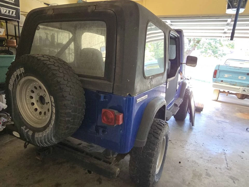 1987 Jeep YJ Wrangler - Image 5 of 14