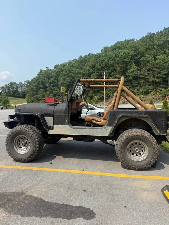 1987 Jeep YJ Wrangler - Image 2 of 9