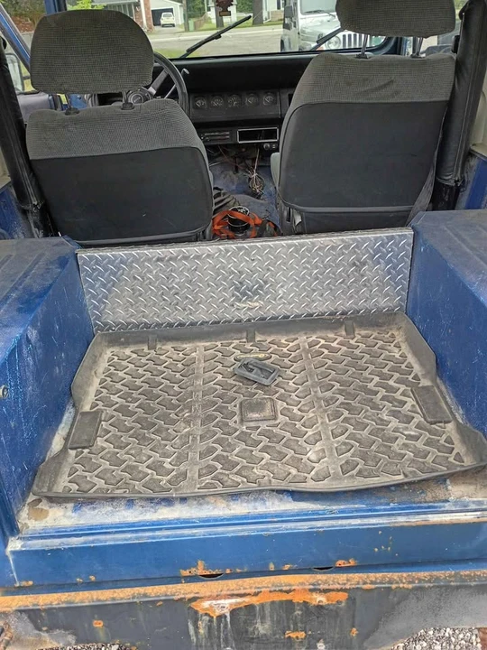 1987 Jeep YJ Wrangler - Image 9 of 9