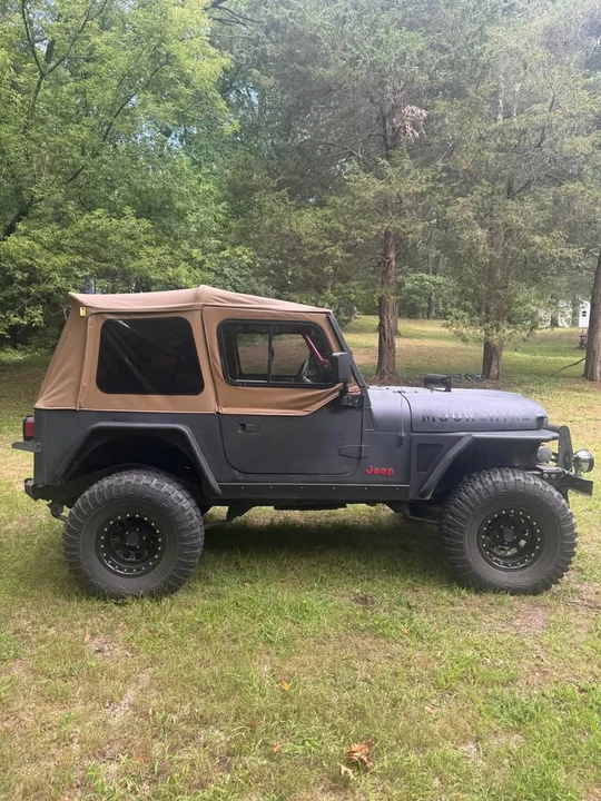 1987 Jeep YJ Wrangler - Image 2 of 20