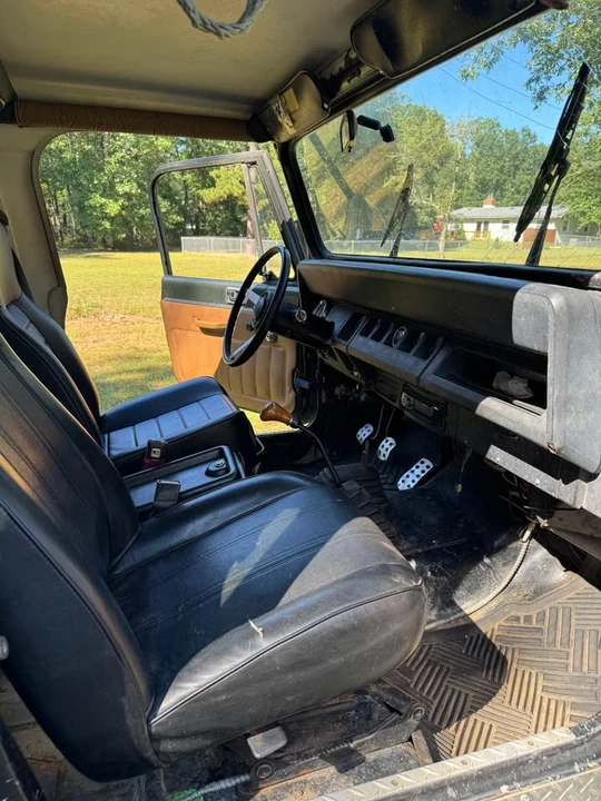 1987 Jeep YJ Wrangler - Image 14 of 17