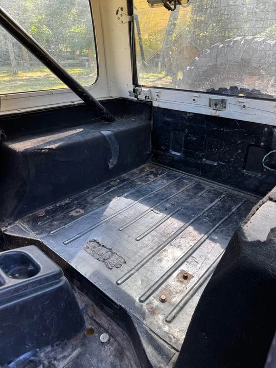 1987 Jeep YJ Wrangler - Image 16 of 17