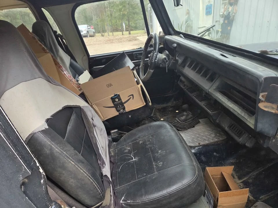 1987 Jeep YJ Wrangler - Image 8 of 10