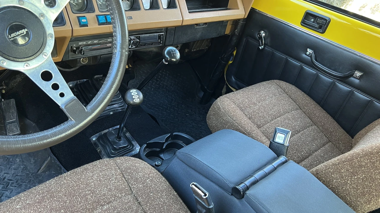 1987 Jeep YJ Wrangler - Image 11 of 27
