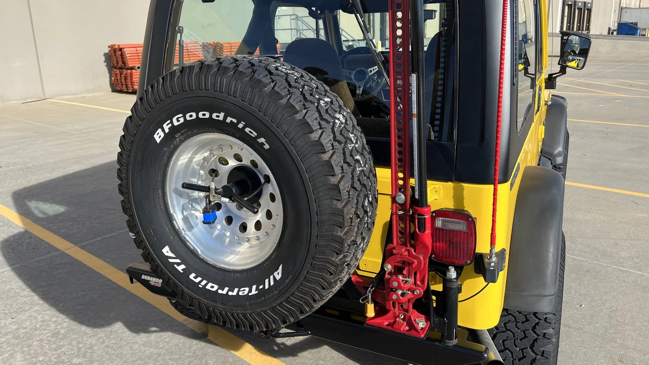 1987 Jeep YJ Wrangler - Image 19 of 27