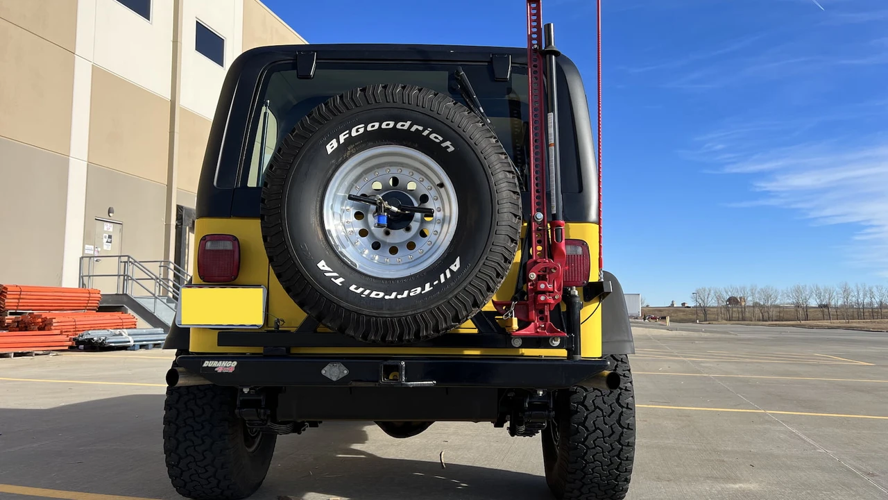 1987 Jeep YJ Wrangler - Image 22 of 27