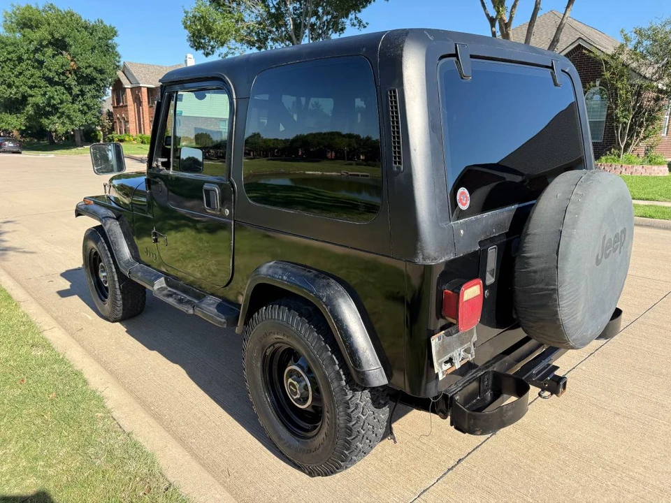 1987 Jeep YJ Wrangler - Image 5 of 12