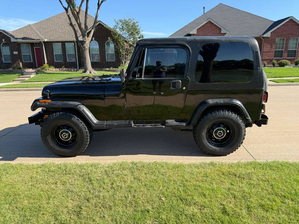 1987 Jeep YJ Wrangler - Image 6 of 12