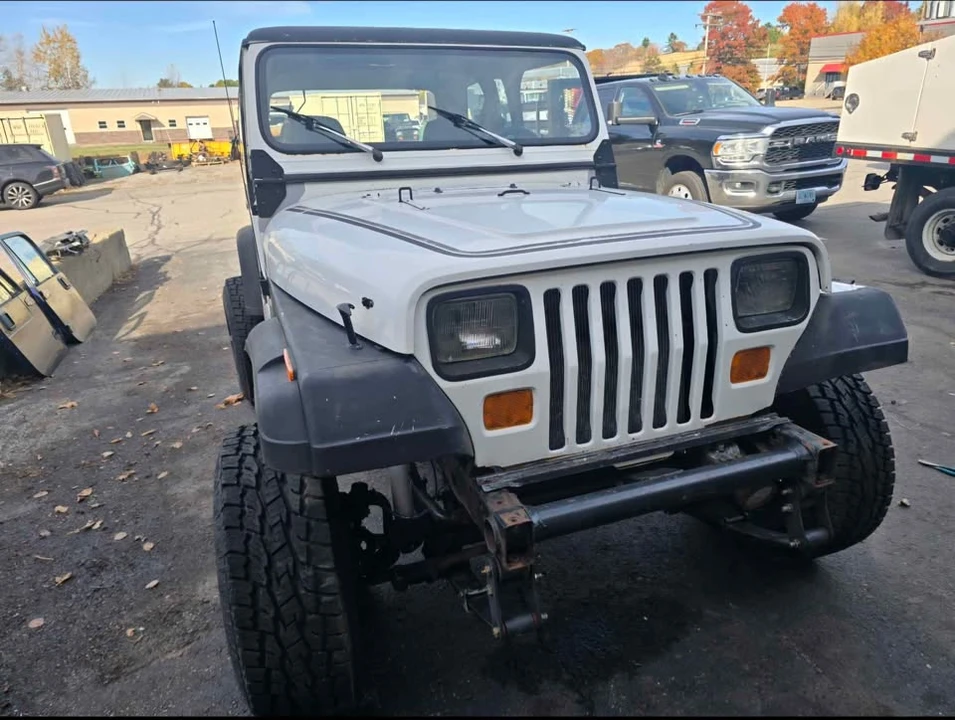1987 Jeep YJ Wrangler - Image 3 of 19