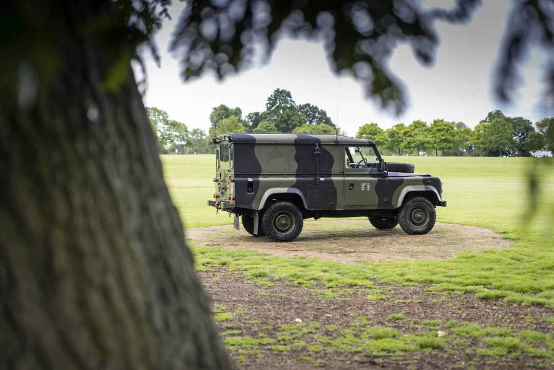 1987 Land Rover Defender 110 - Image 17 of 31