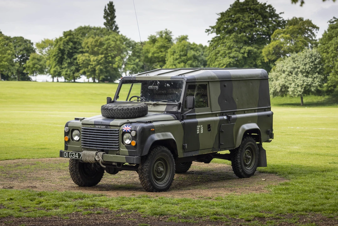 1987 Land Rover Defender 110 - Image 10 of 31
