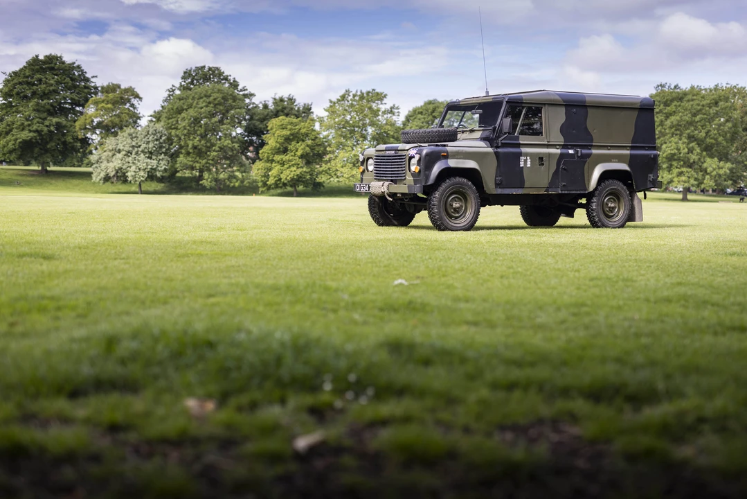 1987 Land Rover Defender 110 - Image 16 of 31