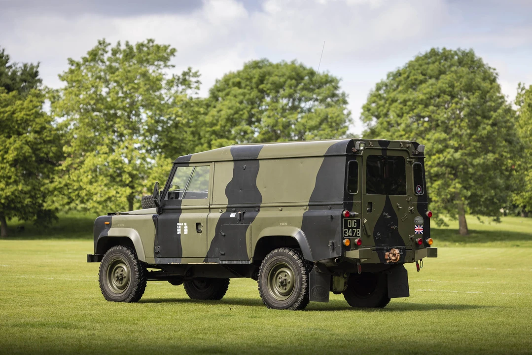 1987 Land Rover Defender 110 - Image 8 of 31