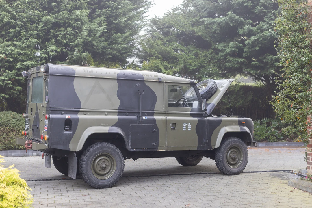 1987 Land Rover Defender 110 - Image 21 of 31