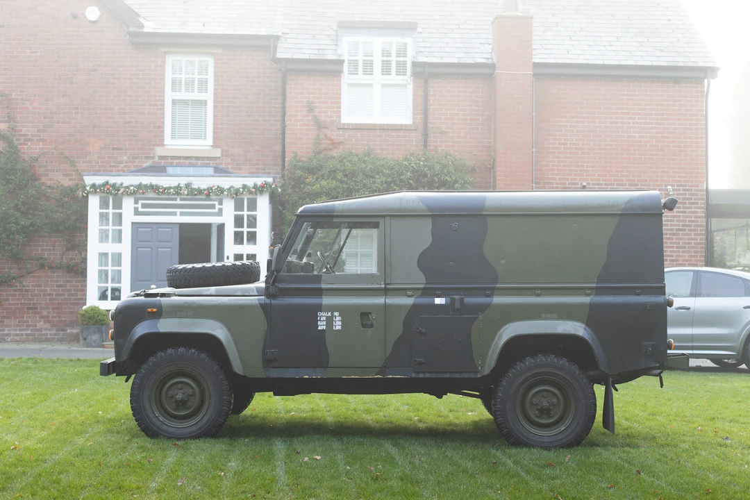 1987 Land Rover Defender 110 - Image 5 of 31