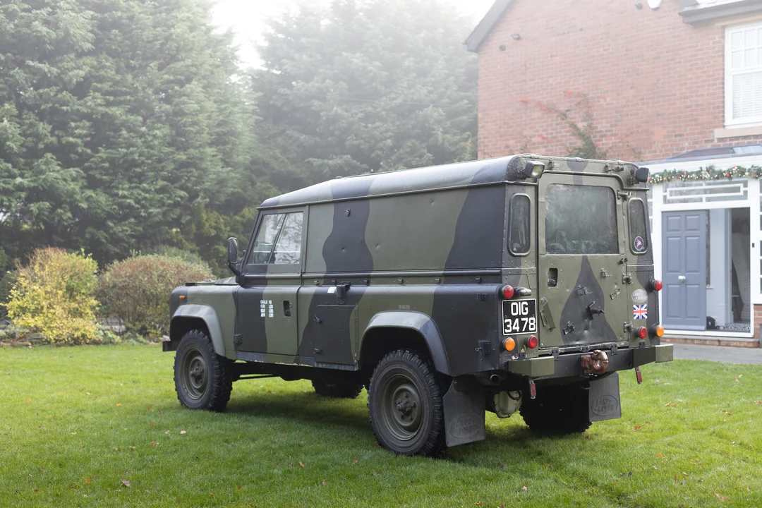 1987 Land Rover Defender 110 - Image 6 of 31