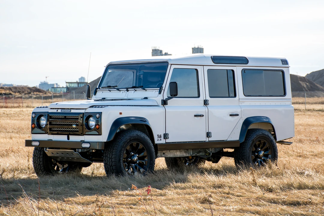 1987 Land Rover Defender 110 - Image 2 of 16
