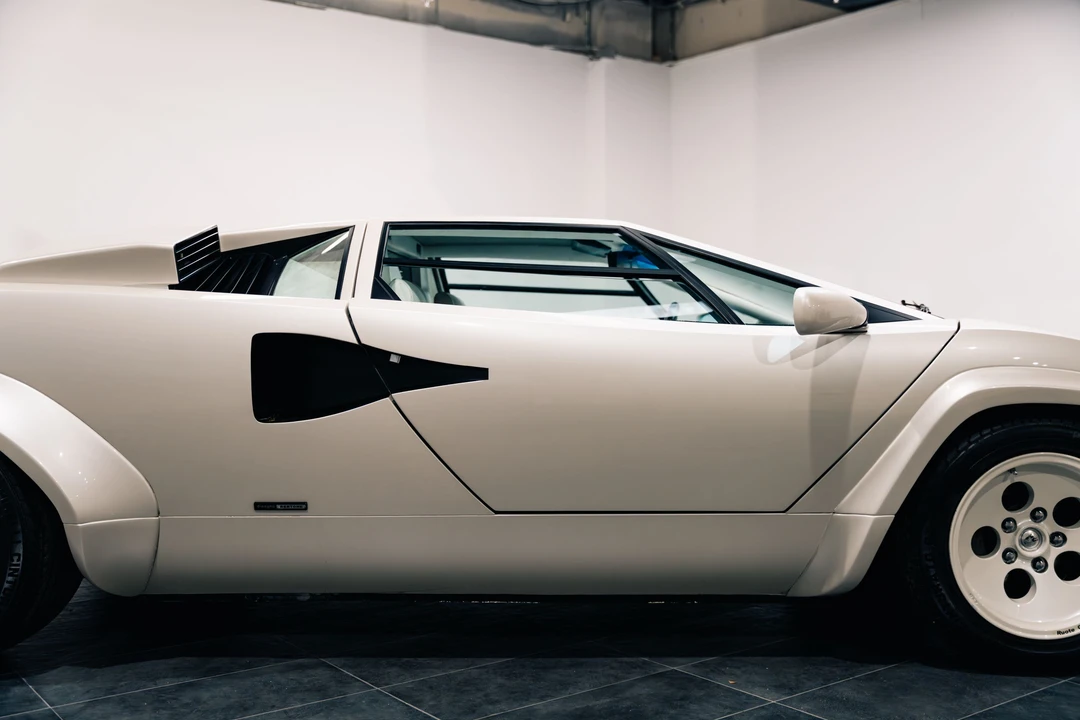 1987 Lamborghini Countach LP5000 Quattrovalvole - Image 24 of 31