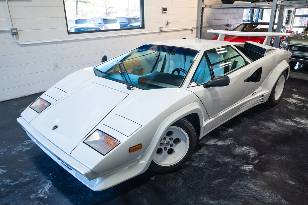 1987 Lamborghini Countach LP5000 Quattrovalvole - Image 2 of 31