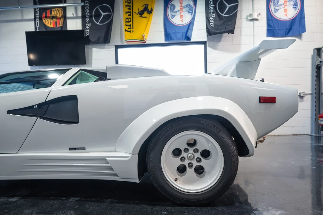 1987 Lamborghini Countach LP5000 Quattrovalvole - Image 19 of 31