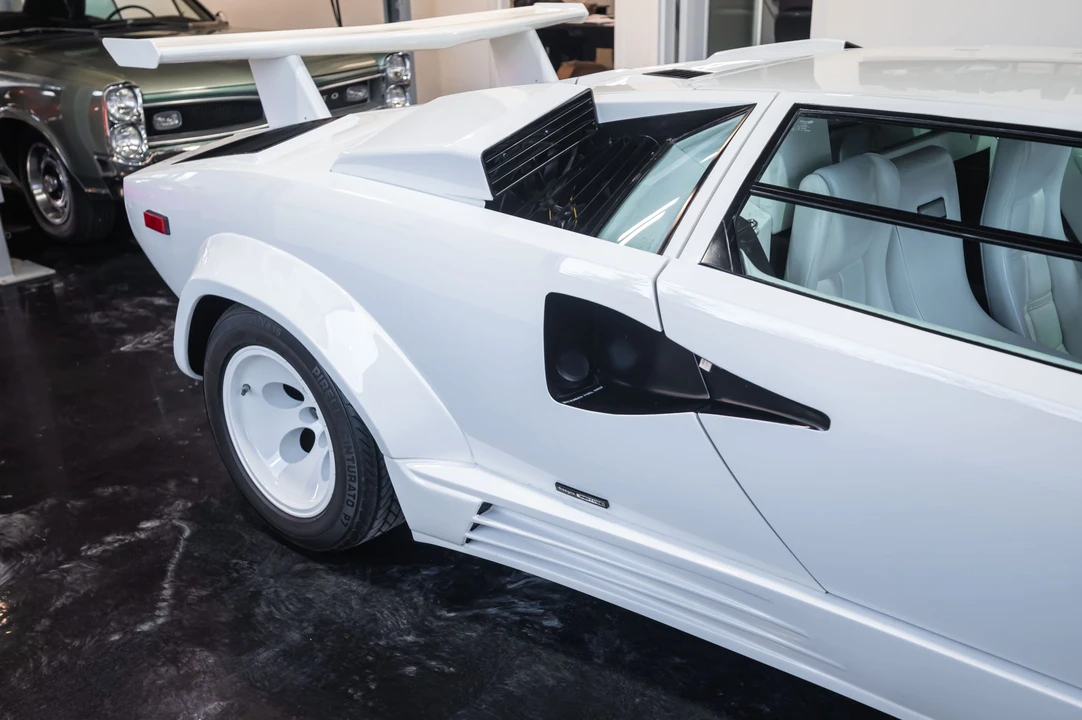 1987 Lamborghini Countach LP5000 Quattrovalvole - Image 17 of 31