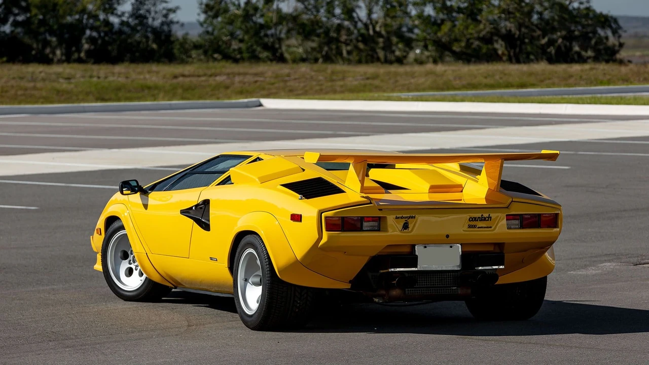 1987 Lamborghini Countach LP5000 Quattrovalvole - Image 26 of 31