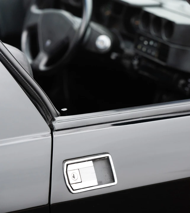 1987 Lamborghini Jalpa - Image 12 of 24