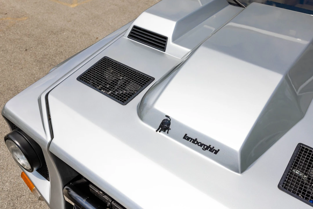 1987 Lamborghini LM002 - Image 25 of 31
