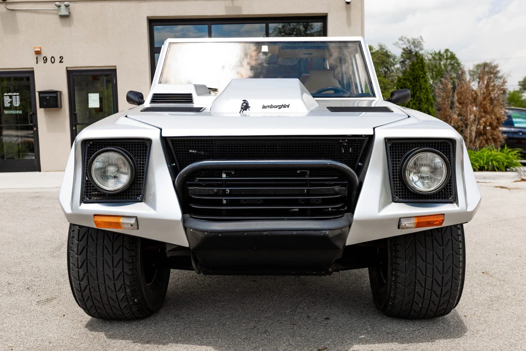1987 Lamborghini LM002 - Image 5 of 31