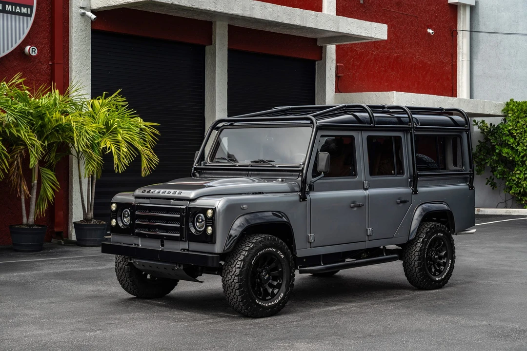 1987 Land Rover Defender 110 - Image 5 of 31