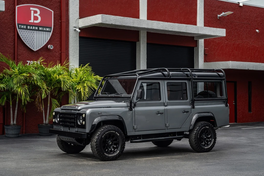 1987 Land Rover Defender 110 - Image 2 of 31