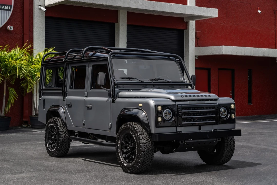 1987 Land Rover Defender 110 - Image 9 of 31