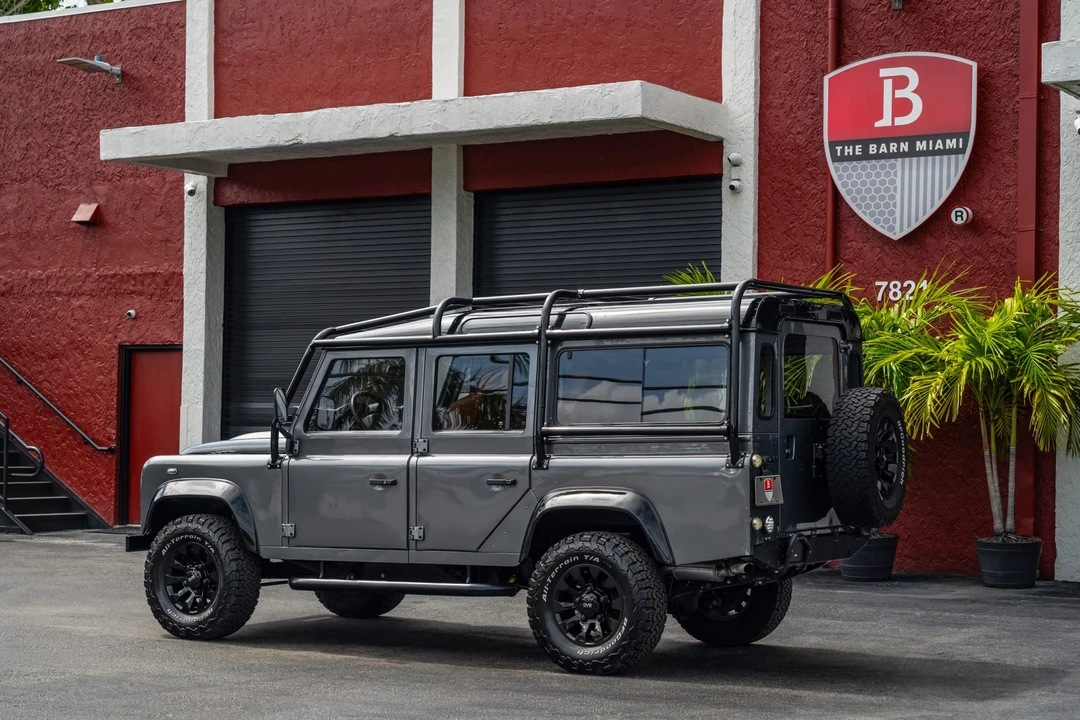 1987 Land Rover Defender 110 - Image 19 of 31