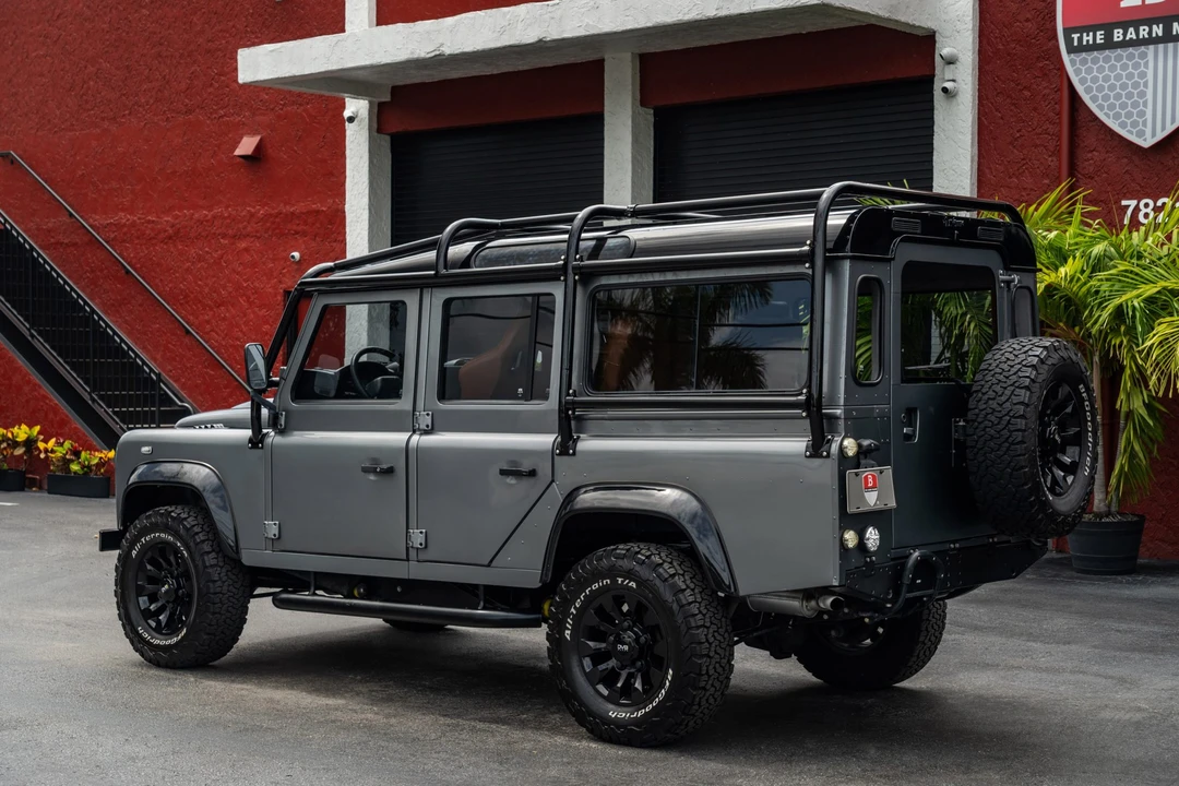 1987 Land Rover Defender 110 - Image 18 of 31