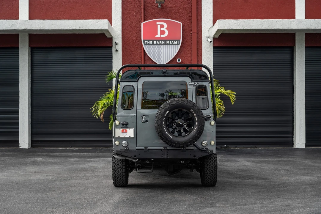 1987 Land Rover Defender 110 - Image 15 of 31