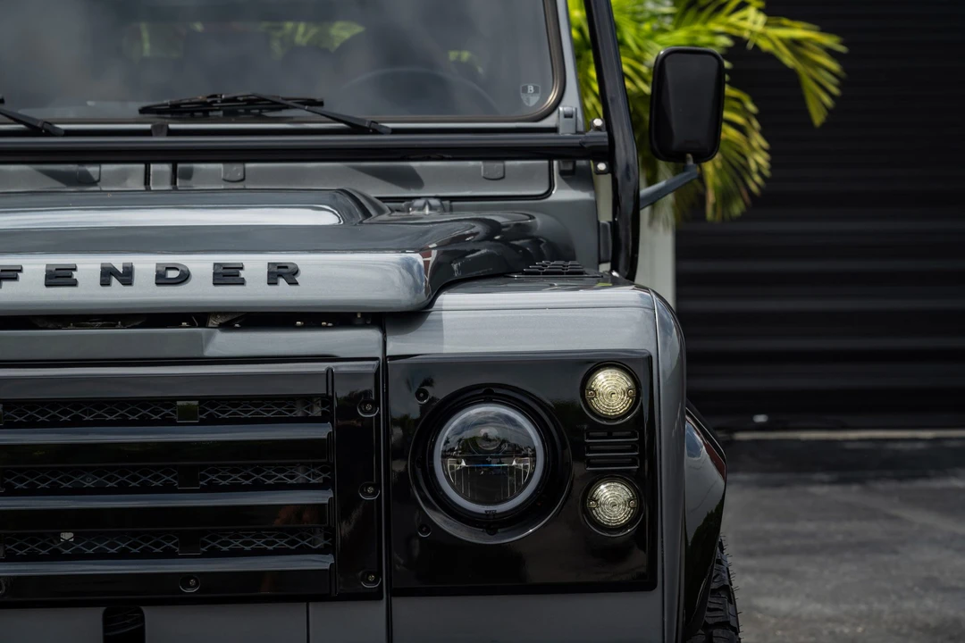 1987 Land Rover Defender 110 - Image 25 of 31