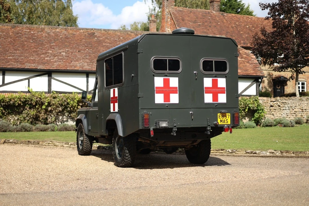1987 Land Rover Defender 110 - Image 14 of 30