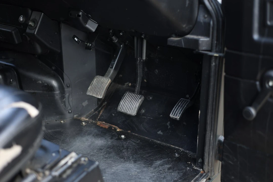 1987 Land Rover Defender 110 - Image 26 of 30