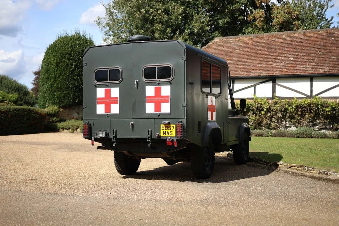 1987 Land Rover Defender 110 - Image 16 of 30