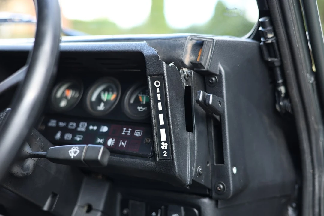 1987 Land Rover Defender 110 - Image 29 of 30