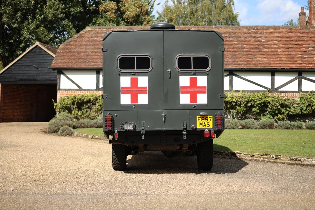 1987 Land Rover Defender 110 - Image 15 of 30
