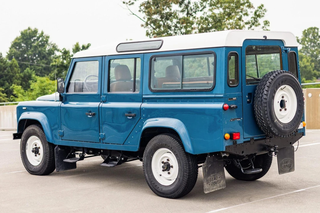1987 Land Rover Defender 110 - Image 4 of 31