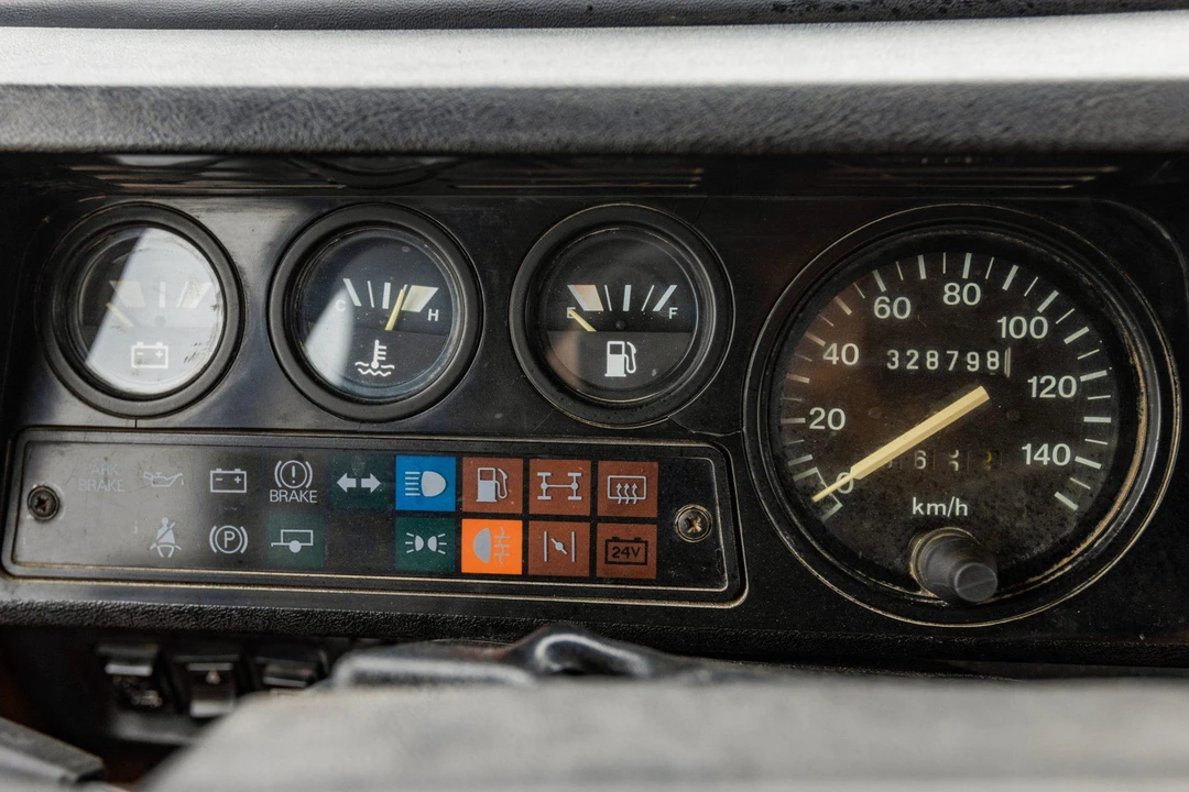 1987 Land Rover Defender 110 - Image 24 of 31